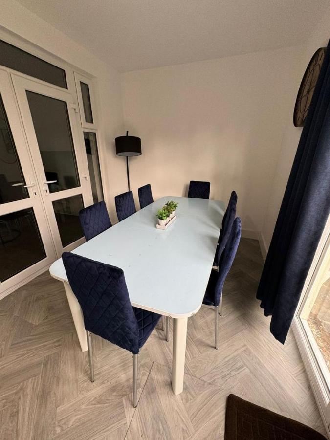 Smart Guest Rooms Fast Access To Central London Via Piccadilly Line New Southgate Екстериор снимка